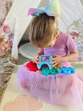 Load image into Gallery viewer, Mini LUXE TRAVEL ENTERTAINER